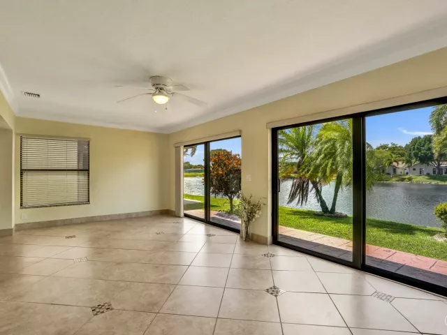 Продажа дома по адресу 2105 SW 17th Circle - фото 9044468