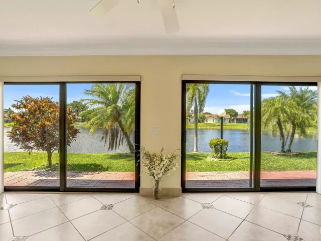 Продажа дома по адресу 2105 SW 17th Circle - фото 9044472