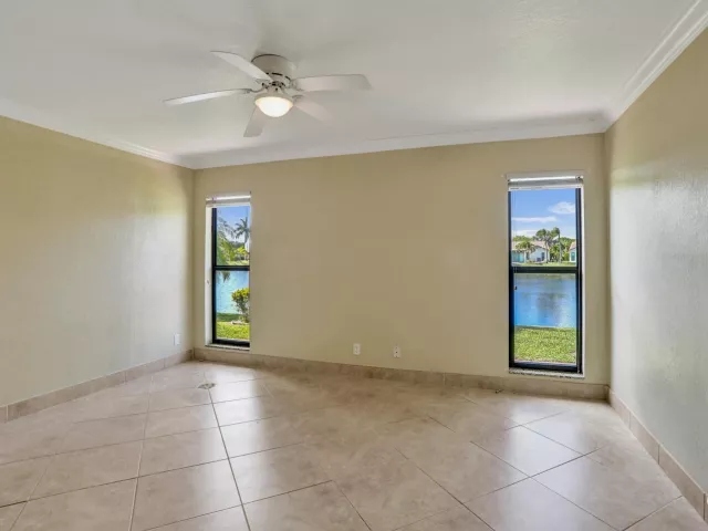 Продажа дома по адресу 2105 SW 17th Circle - фото 9044481