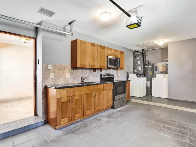 Продажа дома по адресу 2105 SW 17th Circle - фото 9044496