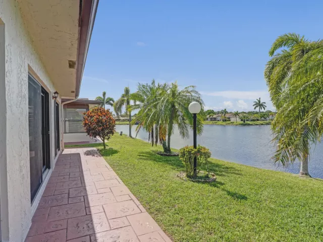 Продажа дома по адресу 2105 SW 17th Circle - фото 9044499