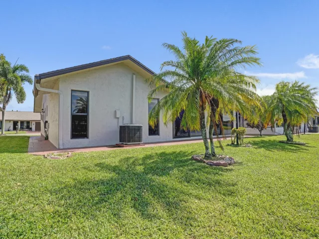 Продажа дома по адресу 2105 SW 17th Circle - фото 9044507