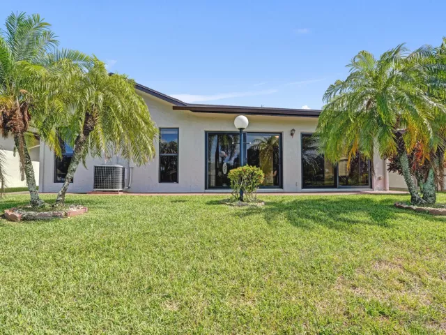 Продажа дома по адресу 2105 SW 17th Circle - фото 9044508