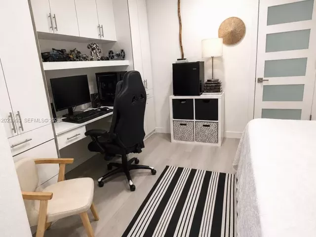 Продажа дома по адресу 3280 SW 16th Ter - фото 7688022