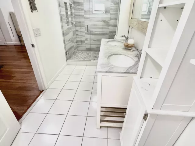 Продажа дома по адресу 1216 SE 1st Street - фото 8900743