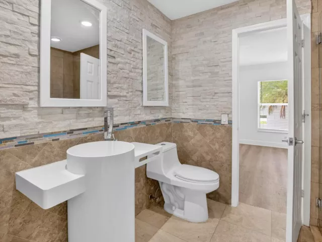 Продажа дома по адресу 8044 Twin Lake Drive - фото 9278744