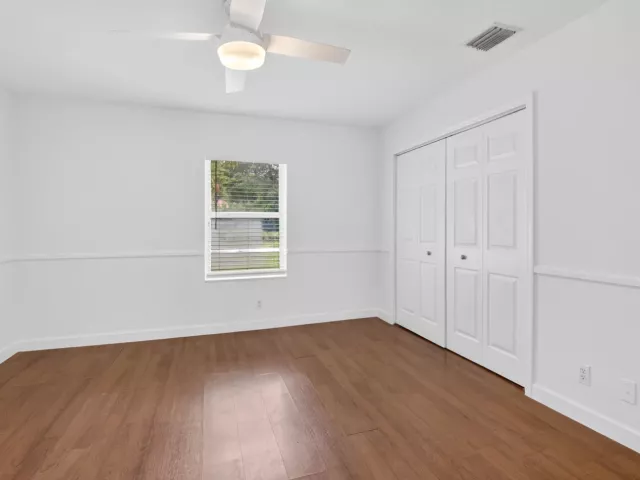 Продажа дома по адресу 8044 Twin Lake Drive - фото 9278750