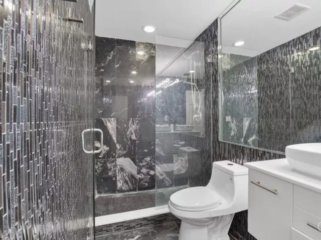 Продажа дома по адресу 8044 Twin Lake Drive - фото 9278760