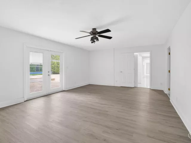 Продажа дома по адресу 8044 Twin Lake Drive - фото 9278768