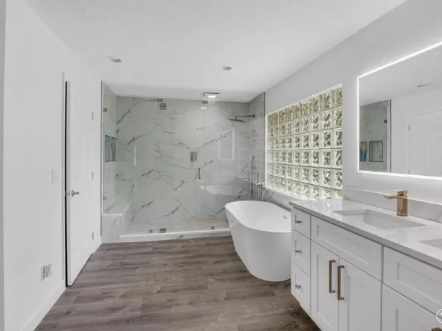 Продажа дома по адресу 8044 Twin Lake Drive - фото 9278783
