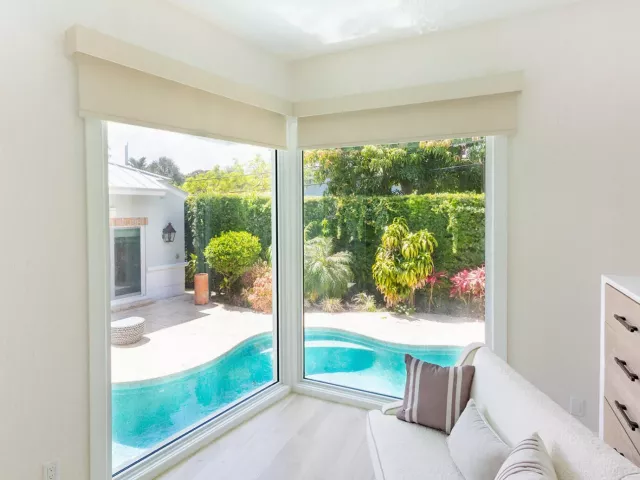 Продажа дома по адресу 770 NE 6th Street - фото 8030219