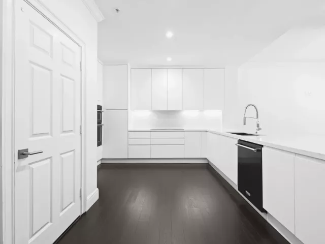 Продажа дома по адресу 456 E Boca Raton Road - фото 9034833