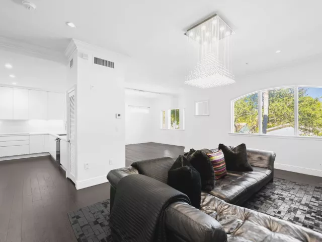 Продажа дома по адресу 456 E Boca Raton Road - фото 9034837