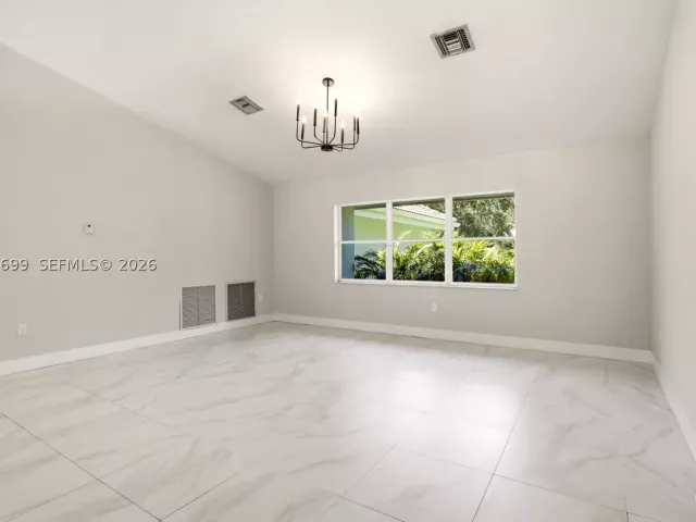 Продажа дома по адресу 9818 SW 111th Ter - фото 8886742