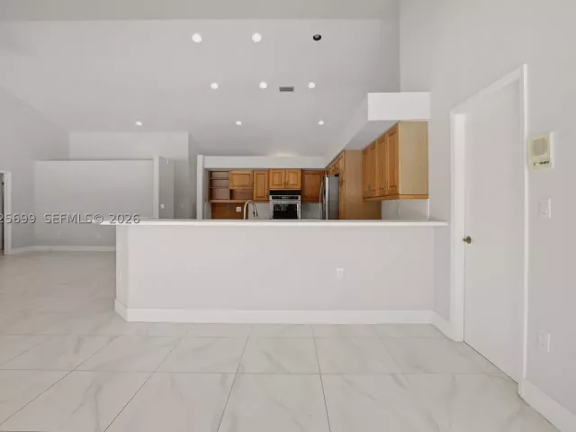 Продажа дома по адресу 9818 SW 111th Ter - фото 8886745