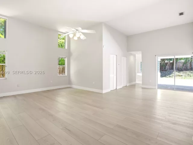 Продажа дома по адресу 9818 SW 111th Ter - фото 8886748
