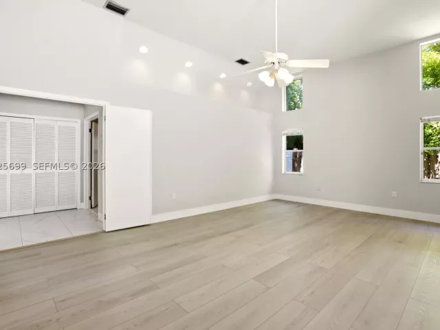 Продажа дома по адресу 9818 SW 111th Ter - фото 8886750