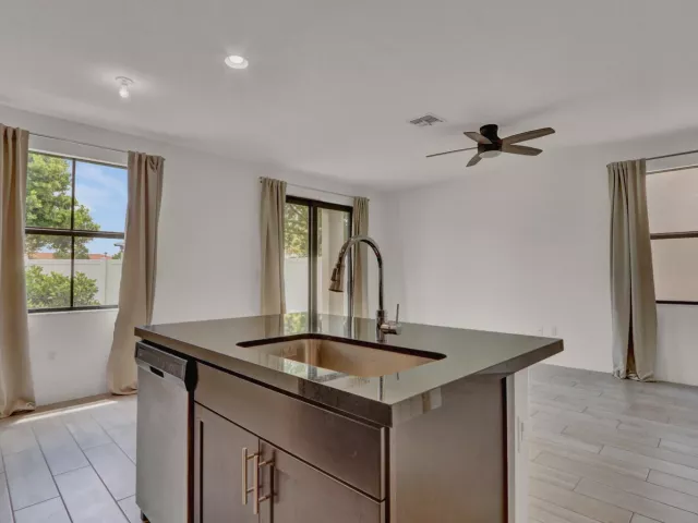 Продажа дома по адресу 4008 Sequoia Place - фото 9363120