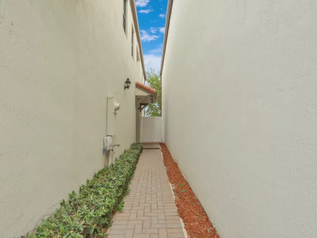 Продажа дома по адресу 4008 Sequoia Place - фото 9363108