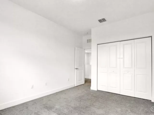 Продажа дома по адресу 4008 Sequoia Place - фото 9363136