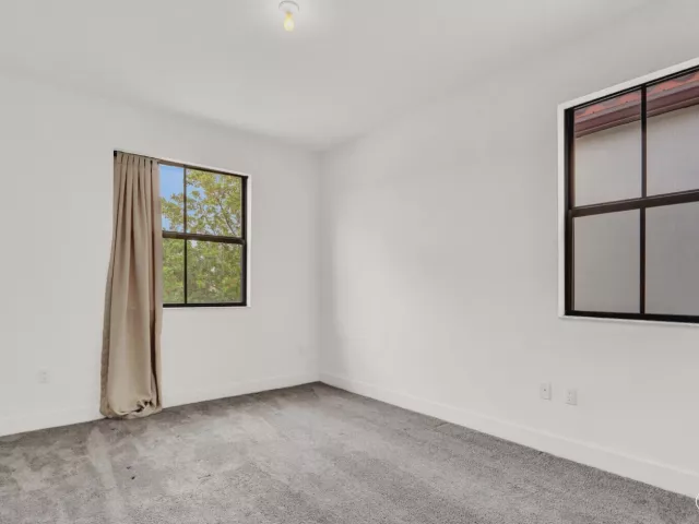 Продажа дома по адресу 4008 Sequoia Place - фото 9363137
