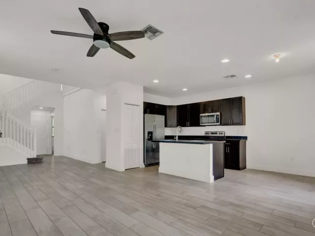 Продажа дома по адресу 4008 Sequoia Place - фото 9363113