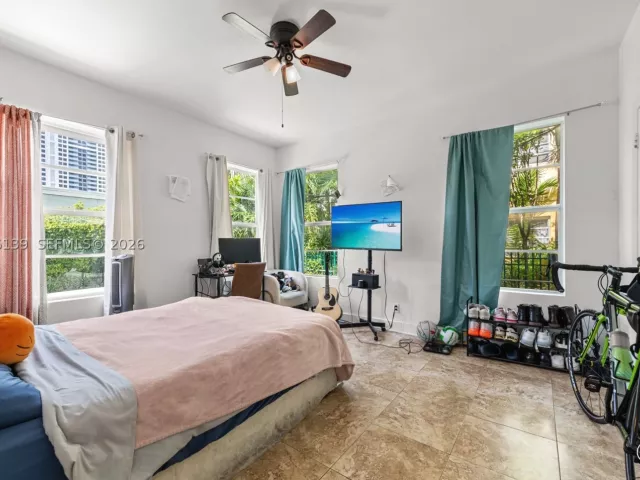 Продажа дома по адресу 1460 West Ave - фото 9315886