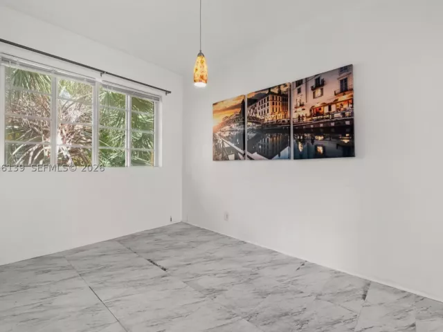 Продажа дома по адресу 1460 West Ave - фото 9315915