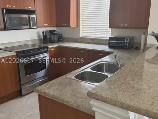 Квартира в аренду номер605 - фото 9141407