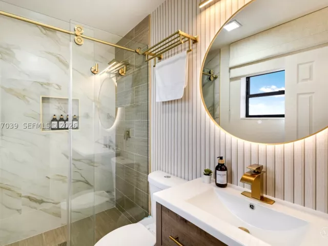 Продажа дома по адресу 7051 Tyler St - фото 9385326