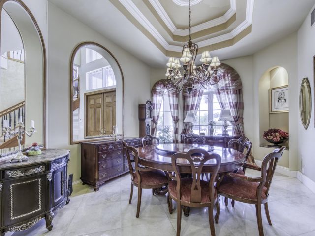 Продажа дома по адресу 945 Cypress Drive - фото 8053763