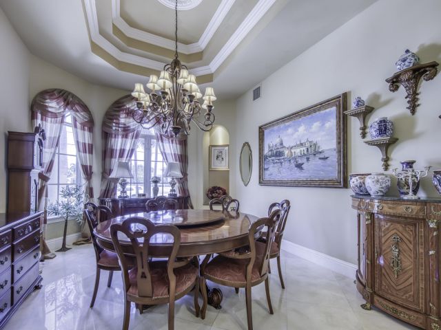 Продажа дома по адресу 945 Cypress Drive - фото 8054426