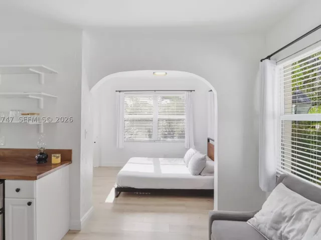 Продажа дома по адресу 1215 Madrid St - фото 9258716