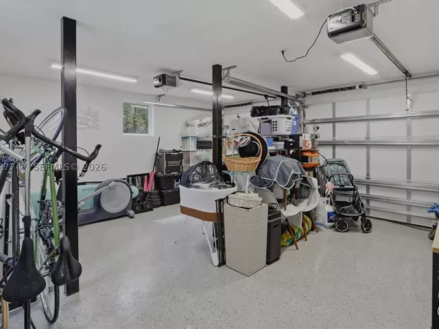 Продажа дома по адресу 1215 Madrid St - фото 9258721