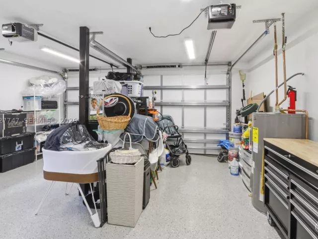Продажа дома по адресу 1215 Madrid St - фото 9258722