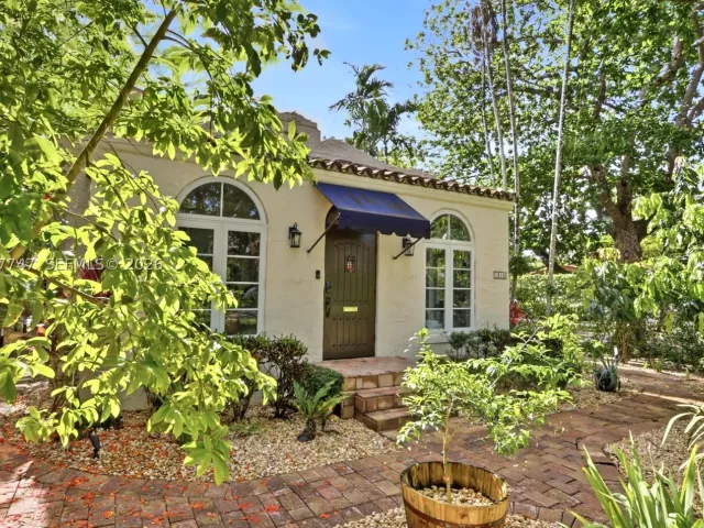 Продажа дома по адресу 1215 Madrid St - фото 9258728