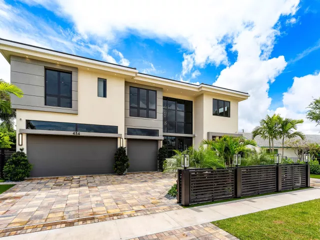 Продажа дома по адресу 434 NE 6th Street - фото 8027464