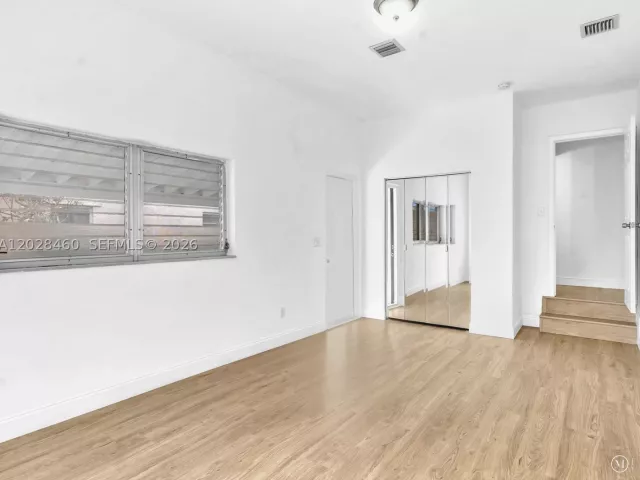 Продажа дома по адресу 1365 NE 130th St - фото 9013904