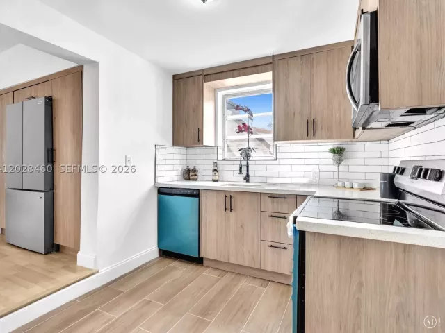 Продажа дома по адресу 1365 NE 130th St - фото 9013921