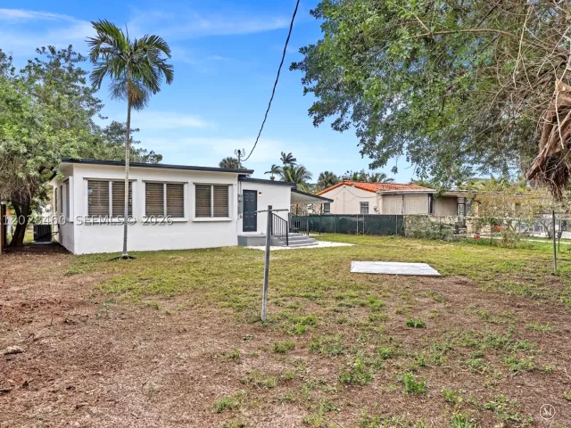 Продажа дома по адресу 1365 NE 130th St - фото 9013945