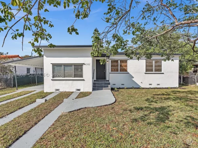 Продажа дома по адресу 1365 NE 130th St - фото 9013954