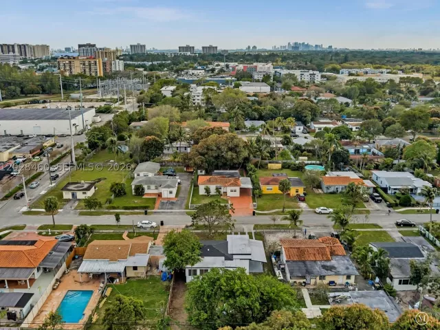 Продажа дома по адресу 1365 NE 130th St - фото 9013966