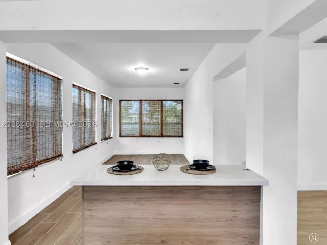 Продажа дома по адресу 1365 NE 130th St - фото 9013969