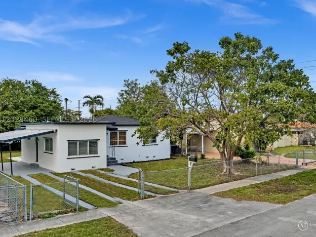 Продажа дома по адресу 1365 NE 130th St - фото 9013976