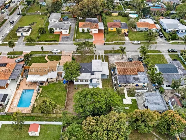 Продажа дома по адресу 1365 NE 130th St - фото 9013998