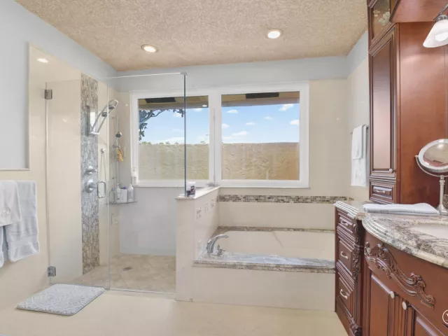 Продажа дома по адресу 2931 NW 25th Way - фото 9034805