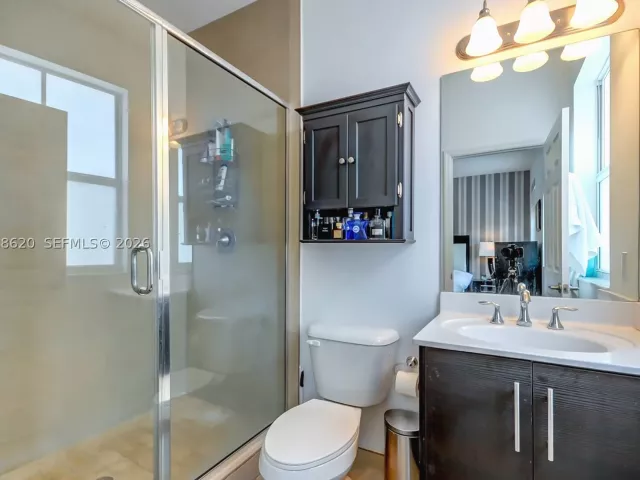 Продажа дома по адресу 10555 NW 69th Ter - фото 9271097