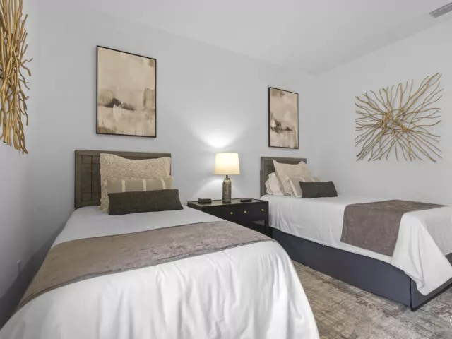 Продажа дома по адресу 601 SW 3rd Street - фото 9019579