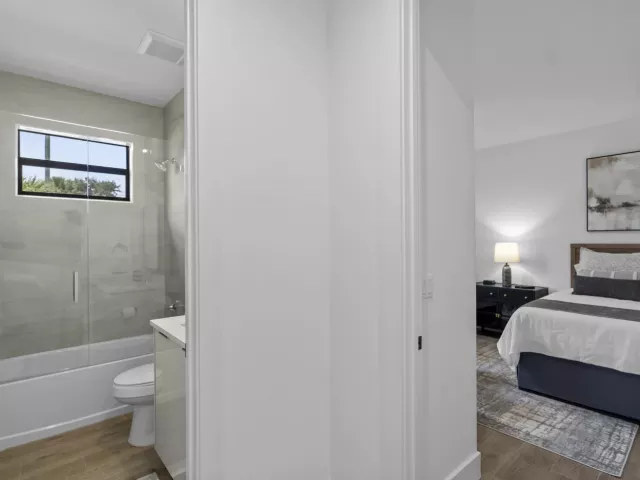 Продажа дома по адресу 601 SW 3rd Street - фото 9019580