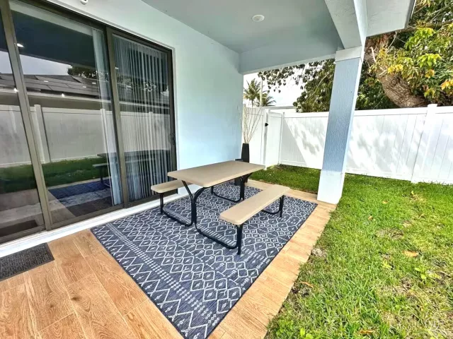 Продажа дома по адресу 601 SW 3rd Street - фото 9019592